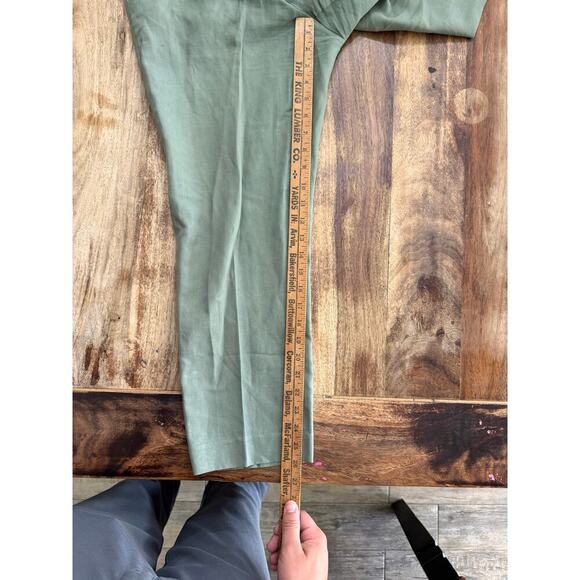 Vince Women's Sage Green Coin Pocket Trousers Dress Pants Size 8 - Picture 4 of 4